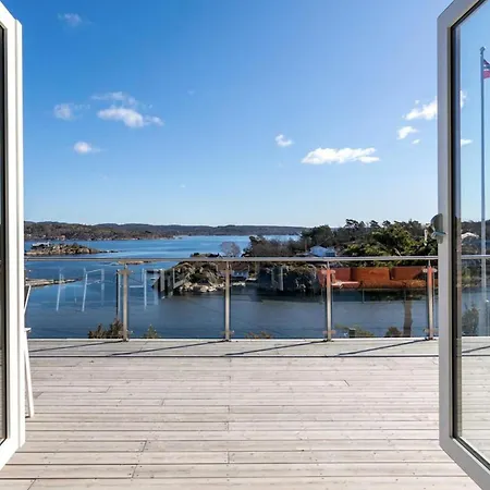 Semesterbostad Lovely In With Harbor View Helgeroa