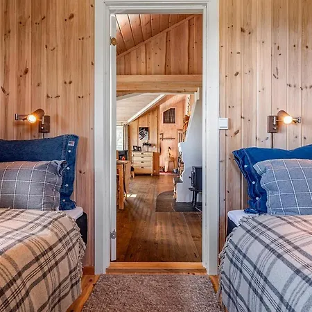 Holiday home 4 Bedroom Stunning In *