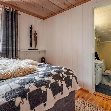 Holiday home 4 Bedroom Stunning In
