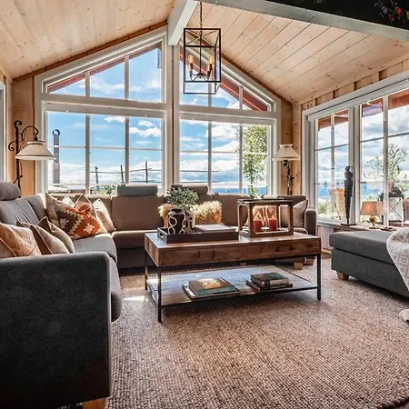 Holiday home 4 Bedroom Stunning In *